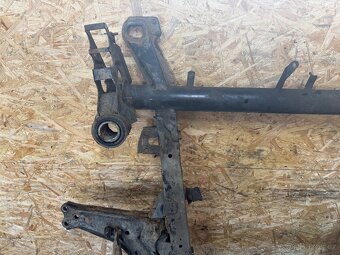 PŘEDNÍ NÁPRAVNICE MERCEDES VITO 638 - 4