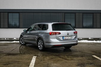 Volkswagen Passat Variant 2.0 TDI Elegance DSG - 4