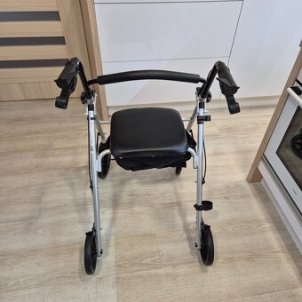 Chodítko pro seniory - 4