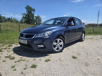 Kia Ceed 1.6 CRDi, 66kw, nová STK. Rok 2011. - 4