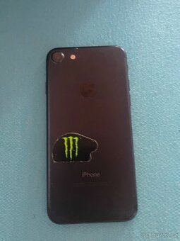 Prodám funkční Iphone 7 - 4