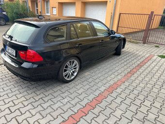 BMW e91 2.0 bizel 2012 rok - 4