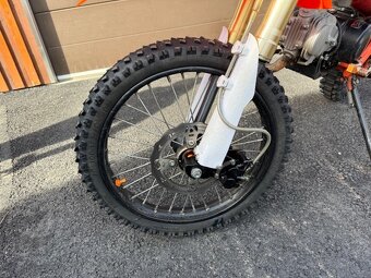 Pitbike Minirocket 125 KTX, čtyřtaktní - 4