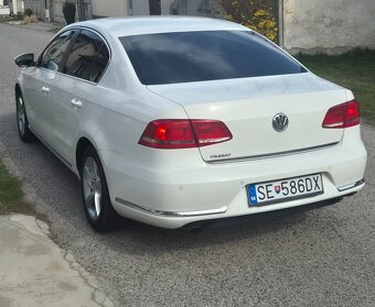 Volkswagen Passat sedan - 4