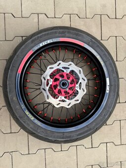 Honda CRF_motard kola - 4