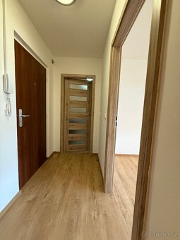 Moderní a útulné bydlení v klidné části Prahy 8- Čimice - 4