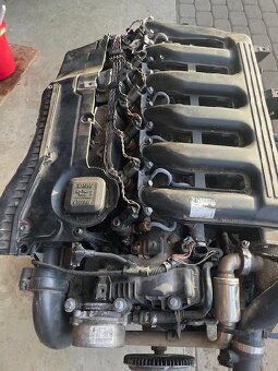 Bmw e53 motor - 4