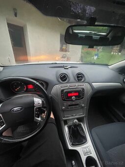 Ford Mondeo 2.0 tdci 2009 - 4