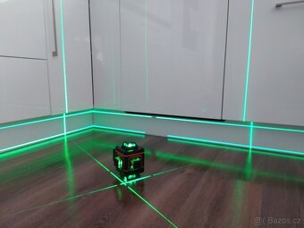 Samonivelační laser 4x360° 16 linií + DÁLKOVÉ OVLÁDÁNÍ - 4
