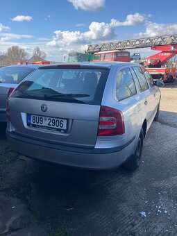Škoda Octavia II 1.6 combi - 4