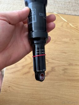 Tlumič Rock shox - 4