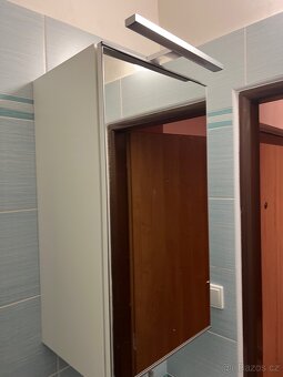 Zrcadlová skříňka - 4