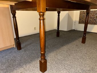 4 židle TON a rustikální rozkládací stůl masiv - 4