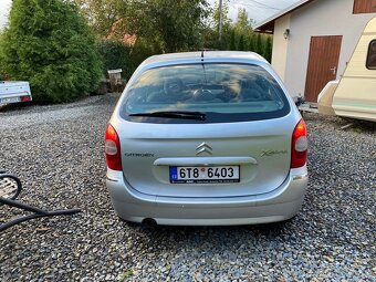 Citroën Xsara Picasso 1.6, 80 kw rok:2010 - 4