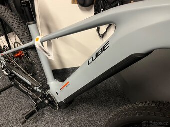 CUBE Reaction Hybrid RACE 800 vel.L 2026 NOVÝ MODEL vulcan - 4