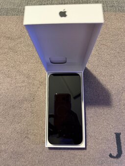 Prodám iPhone 16 Pro Max 256 GB - Titanium Black - 4