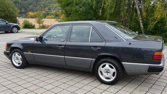 Mercedes - Benz W124 - 4