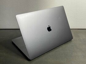 MacBook Pro 16" 2019 i7 SG 16GB / 500GB - 4