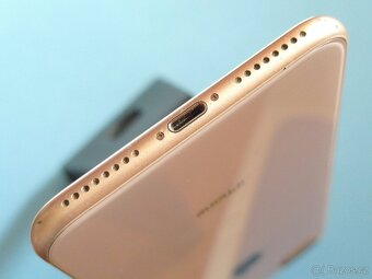 Apple iPhone 8 PLUS GOLD 64GB baterie 100% - 4
