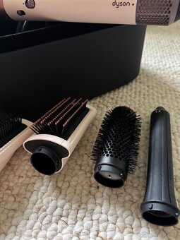 Dyson Airwrap - 4