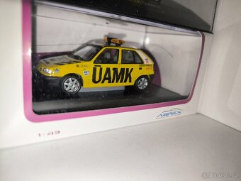 Prodám modely aut měřítek 1:43, 1:24, 1:18, hotwheels - 4