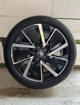 Octavia R18 (2025) Nové letní pneu - 4