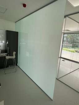 Skleněné posuvné dveře + panely - 4