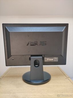 🖥️ LCD monitor ASUS VH192D - 19", funkční, VGA - 4