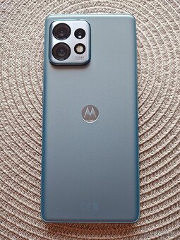 Motorola Edge 40 Pro Lunar Blue - 4