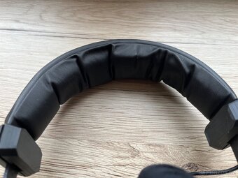 Beyerdynamic DT 990 PRO - 4