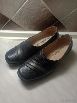 Dámské polobotky – nové, nenošené – vel. 39 – Zubří - 4