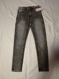 Bal.22 Džíny 5ks.+zimní bunda vel.140 - 4