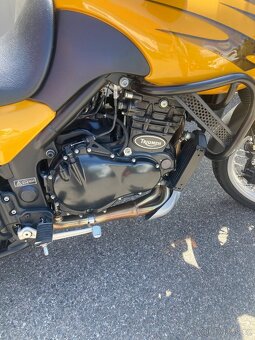 Triumph tiger 885 ,61kw ,rv.2000 - 4