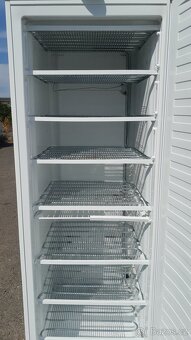 Mrazící skříň Vestfrost CFS 344 ( 311 l objem ) - 4
