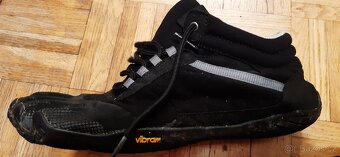 Fivefingers V-Trek Insulated 43 - 4