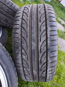 235/35 r19 - DOT 2024 - 4