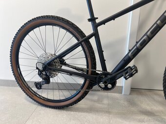 Horské kolo Focus Whistler 3.9 29” Diamond black - 4