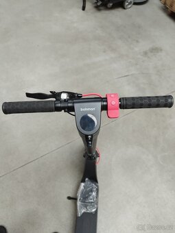 Koloběžka MOPMAN Go Red 250W (č.102) - 4