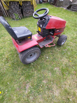 zahradní traktor TORO WHEEL HORSE - 4