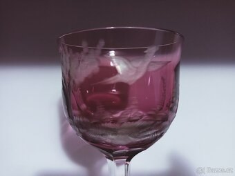 broušené barevné sklenky na víno 3 ks - 4