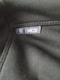 Prodám mikinu UNCS 3 nošené jak nová. Velikost 6 xxl . - 4