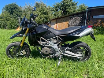 Aprilia Dorsoduro 750 - 4