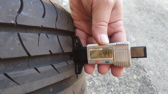 2ks letni pneu Sava 225/50-17 vzorek okolo 6,5mm - 4
