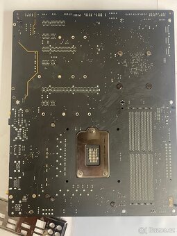 Zakladni deska gigabyte z370 aorus gaming 5 - 4