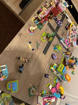 Lego Friends - celý herní panel, návody, náhr. Díly - 4
