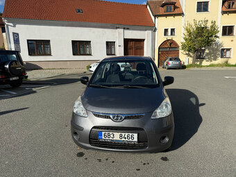 Prodám Hyundai i10 1.2 57kW – Bobik hledá novou rodinu - 4