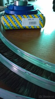 Original ložisko drtiče pro New holland CX , CR - 4