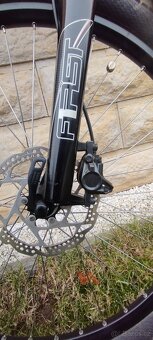 hardtail horské kolo GT Avalanche - 4