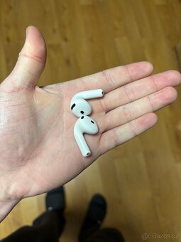 AirPods 4 - 4