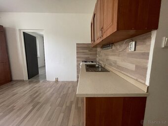 Byt 1+1 v Jirkově, ul. Studentská - 4